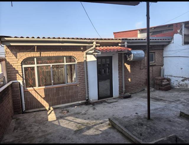 2 BEDROOM HOUSE FOR SALE IN WESTCLIFF